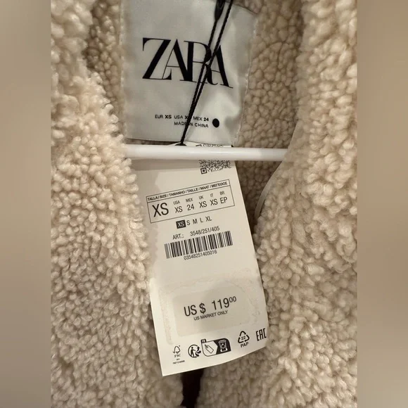 *NWT* Zara Vest (size XS) - Picture 3 of 3